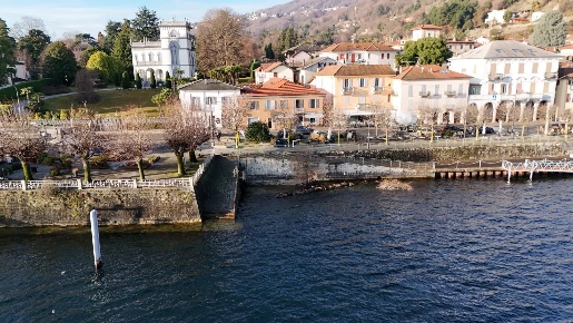 Foto Appartamento a Lesa Centro con 2 locali in vendita