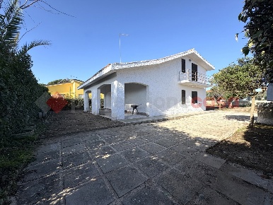 Foto Villa singola in Via FOCE SISTO 20, Terracina di 170 m² con 5 locali