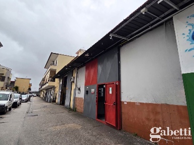 Foto Capannone industriale in Via NAZIONALE DELLE PUGLIE 00, Centro