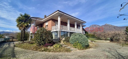 Foto Villa unifamiliare in Via del Vallone 9, Frossasco di 310 m²