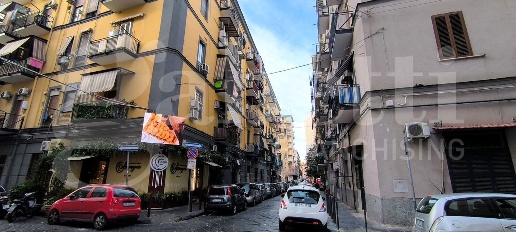 Foto Negozio in Via pietro giannone 28, Napoli Arenaccia di 35 m²