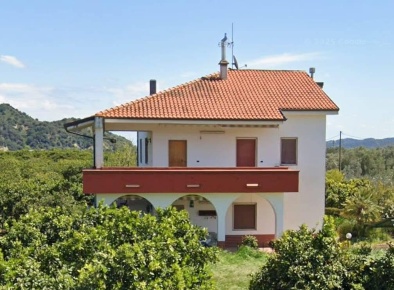 Foto Villa singola in LOCALITA'baronessa 1, Belvedere di Spinello di 260 m²