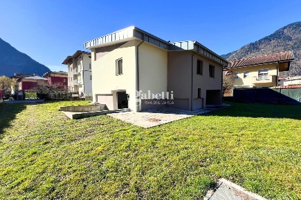 Foto Villa singola in Via San Floriano 40, Storo Centro di 260 m²