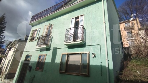 Foto Appartamento in Via del Genio 2, Scontrone Villa Scontrone di 155 m²