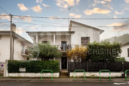 casa indipendente in vendita a Padova in zona Brentelle