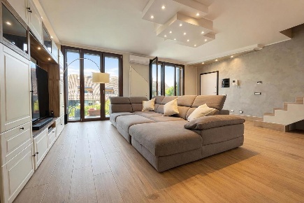 Foto Attico in Via VERBANO 3, Abbiategrasso di 160 m² con 5 locali