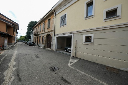 Foto Box a Arluno Centro di 34 m² con 1 locali in vendita