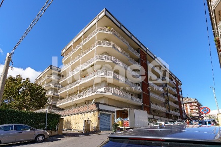 Foto Appartamento a Tremestieri Etneo Canalicchio Tivoli di 170 m²