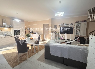 Foto Appartamento a Santa Maria a Monte di 80 m² con 5 locali in vendita