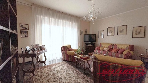 Foto Appartamento a Lucca Sant'Anna di 130 m² con 5 locali in vendita