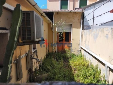 Foto Casa indipendente a Viareggio Centro di 150 m² con 8 locali in vendita