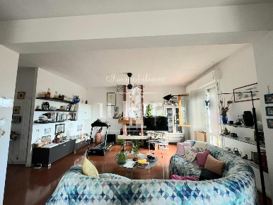 Foto Appartamento a Campi Bisenzio Centro di 116 m² con 4 locali in vendita