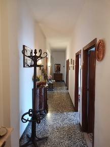 Foto Appartamento a Poggibonsi Centro di 105 m² con 4 locali in vendita