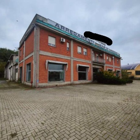Foto Capannone industriale a Ovada Centro di 5486 m² con 1 locali