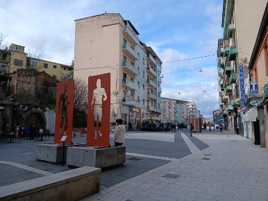 Foto Appartamento in Corso Mazzini, Cosenza Centro di 155 m² con 5 locali