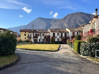 Foto Appartamento in VIA CARAVAGGIO 32, Canzo di 55 m² con 2 locali