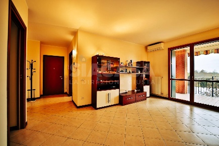 Foto Appartamento in Via Sandro Pertini 6/B, Agrate Brianza di 115 m²