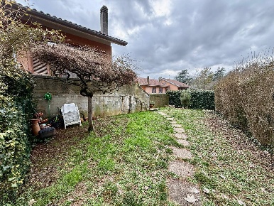 Foto Appartamento a Castelletto Monferrato Valverde di 90 m² con 4 locali