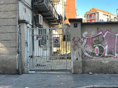 Foto Posti auto in Via Atene 1, Milano Cimiano di 15 m² con 1 locali