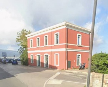 Foto Ufficio in Via Mura di Ponente 4, Orbetello Centro di 250 m²