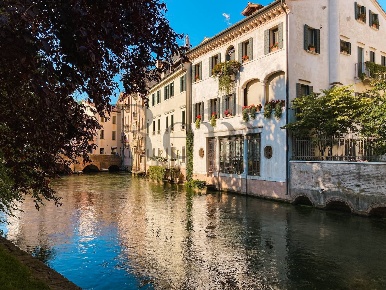 Foto Appartamento in piazza matteotti 1, Treviso di 80 m² con 4 locali