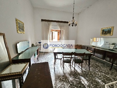 Foto Casa indipendente in Via Trieste 20-22, Zollino di 201 m² con 8 locali