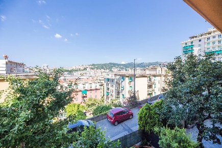 Foto Appartamento in Via Federico Donaver 12, Genova San Fruttuoso di 90 m²