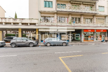 Foto Locale commerciale in Via XI Febbraio, Conegliano Centro di 102 m²