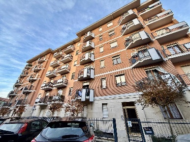 Foto Appartamento a Alessandria Cristo di 108 m² con 5 locali in vendita