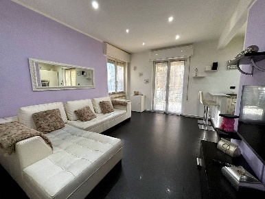 Foto Appartamento in Via Giacomo E Filippo Porrata, Genova Pra' di 75 m²