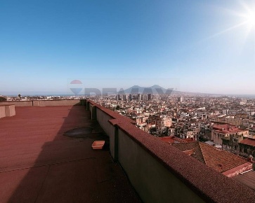 Foto Attico in Salita della Riccia 2, Napoli Sanità di 102 m² con 3 locali