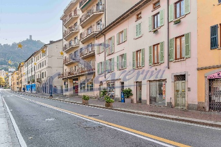Foto Appartamento in Via Milano 224, Como Borghi di 70 m² con 3 locali