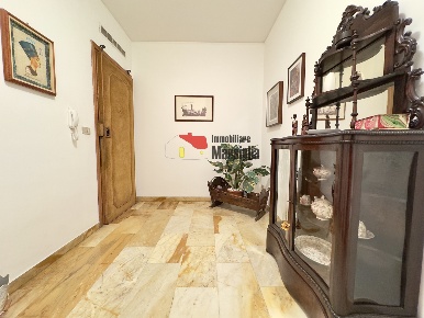 Foto Appartamento in Via Privata Fratelli Asquasciati 63, Sanremo di 110 m²