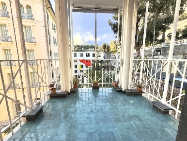 Foto Appartamento in Via Privata Fratelli Asquasciati 63, Sanremo di 110 m²
