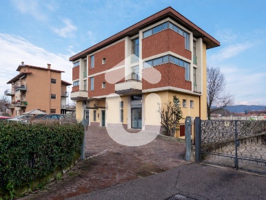 Foto Ufficio in Via Divisione Acqui  104/a, Brescia Primo Maggio di 336 m²