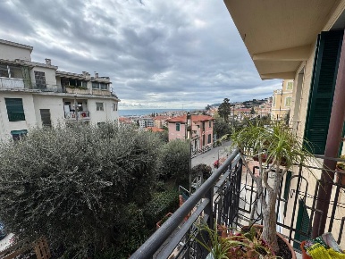 Foto Appartamento in Via Wolfgang Goethe, Sanremo Ospedale di 65 m²