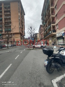 Foto Locale commerciale a La Spezia La Scorza - Fossitermi di 63 m²