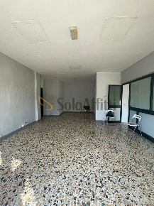 Foto Ufficio a Frosinone Tribunale di 98 m² con 3 locali in affitto