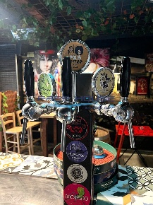 Foto Attività commerciale in Via Cavour, Cervia Centro di 100 m² in vendita