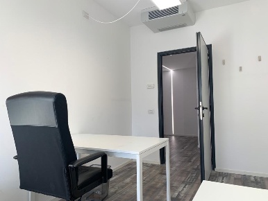 Foto Ufficio in Via Zambra  11, Trento Solteri di 15 m² con 1 locali