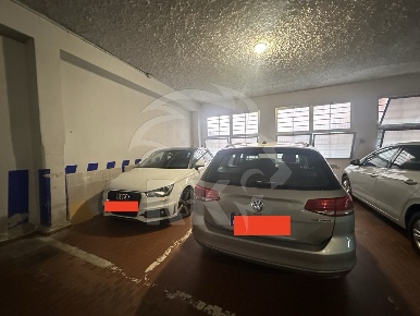 Foto Posti auto in Via Gerusalemme 4, Bologna Centro Storico di 14 m²