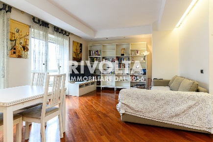 Foto Appartamento in via Majorana, Roma Marconi di 110 m² con 3 locali