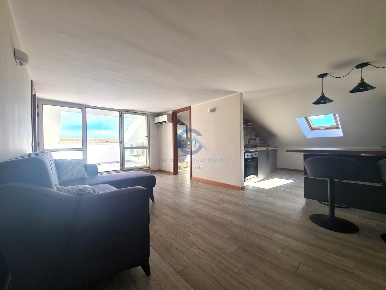 Foto Attico in Via Martiri di Cefalonia, Catanzaro Catanzaro Lido di 70 m²