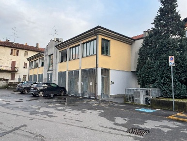 Foto Ufficio in Via Vittorio Emanuele II 8, Olgiate Comasco Centro di 60 m²