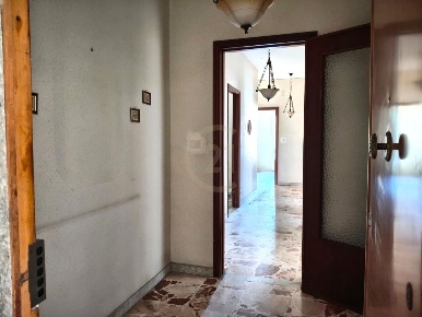 Foto Appartamento in Via Alfio Fichera 6, Acireale Centro Storico di 140 m²