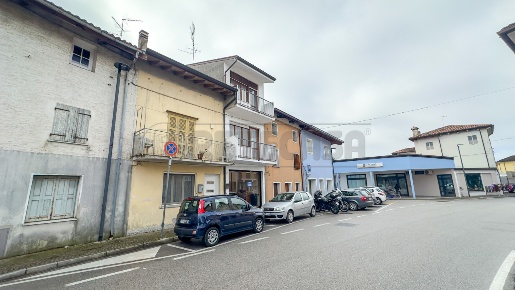 Foto Locale commerciale in Via Roma 47, Palazzolo dello Stella Centro