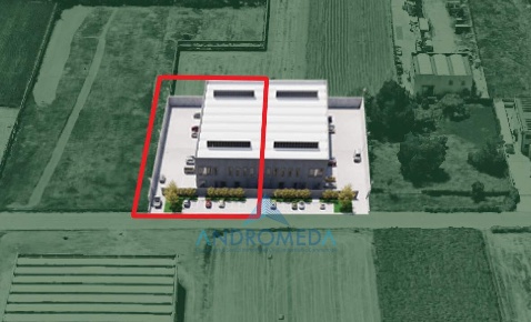 Foto Capannone industriale a Portico di Caserta di 1860 m² con 3 locali