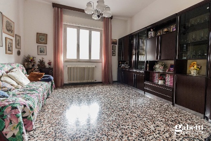 Foto Appartamento a Cattolica di 145 m² con 7 locali in vendita