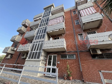 Foto Appartamento in Via Venezia 278, Taranto Solito - Corvisea di 113 m²