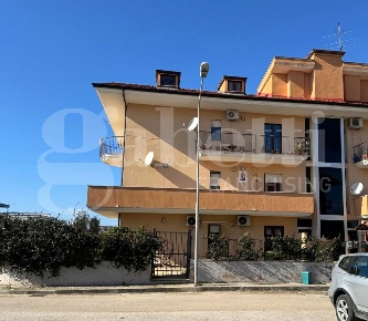 Foto Appartamento in Iardino, Vitulazio di 105 m² con 4 locali in affitto